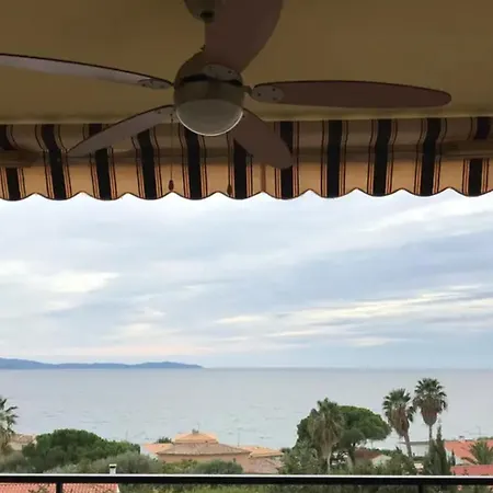 Newly Renovated With Stunning Sea View Apartment *
